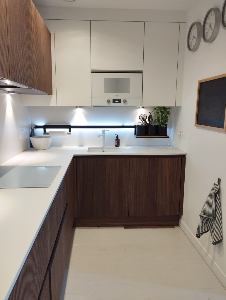 renovation cuisine bois et blanc bordeaux