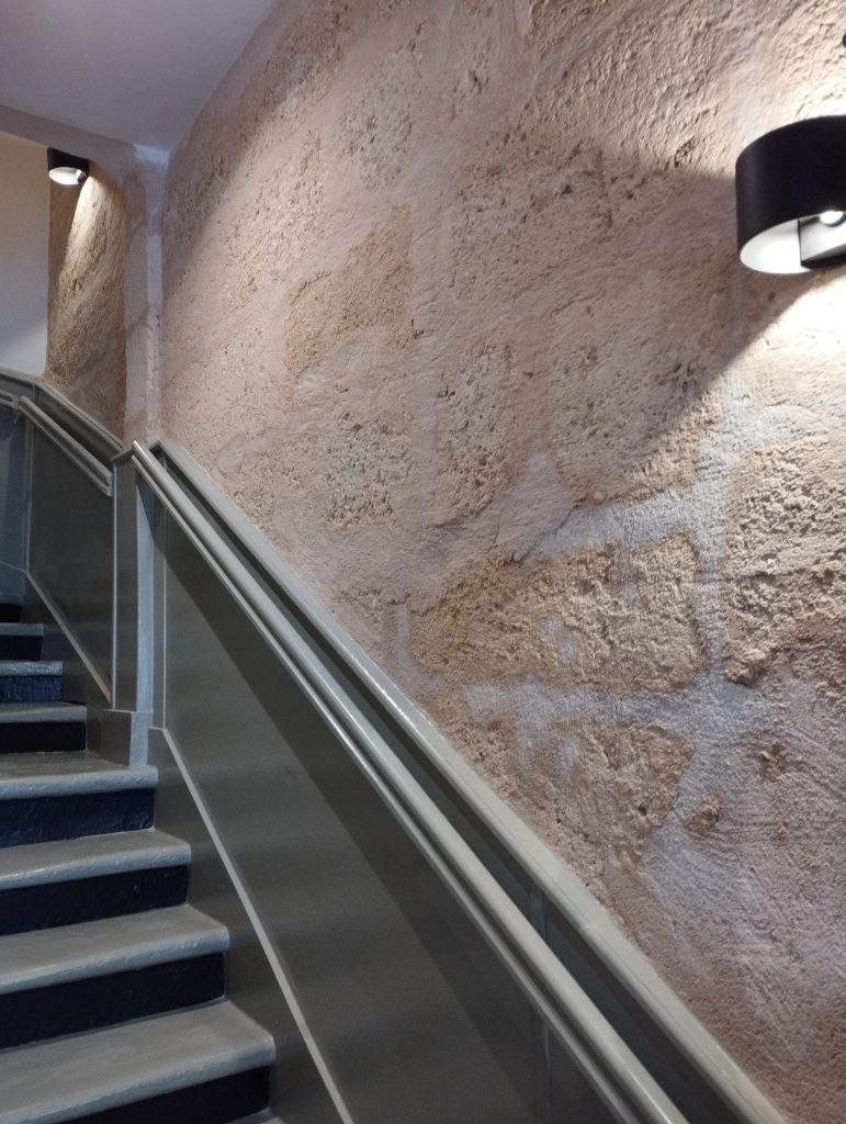 renovation et decoration escalier parties communes marchand de bien immeuble bordeaux