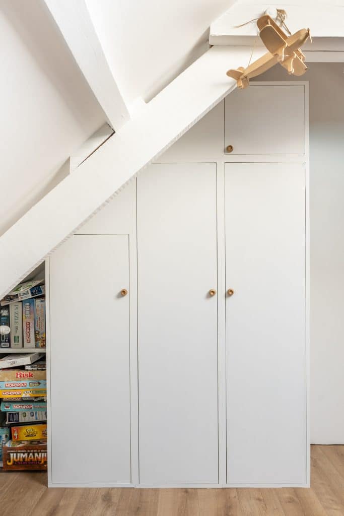 chambre adolescent avec dressing sur mesure sous combles à Bordeaux